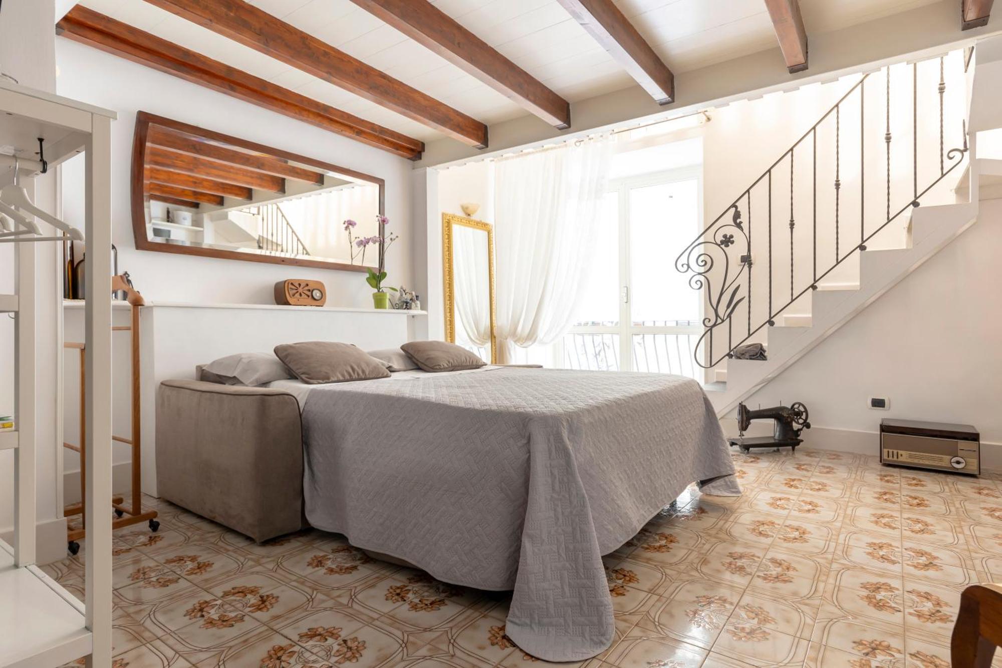 Niloufar Residence Napoli المظهر الخارجي الصورة