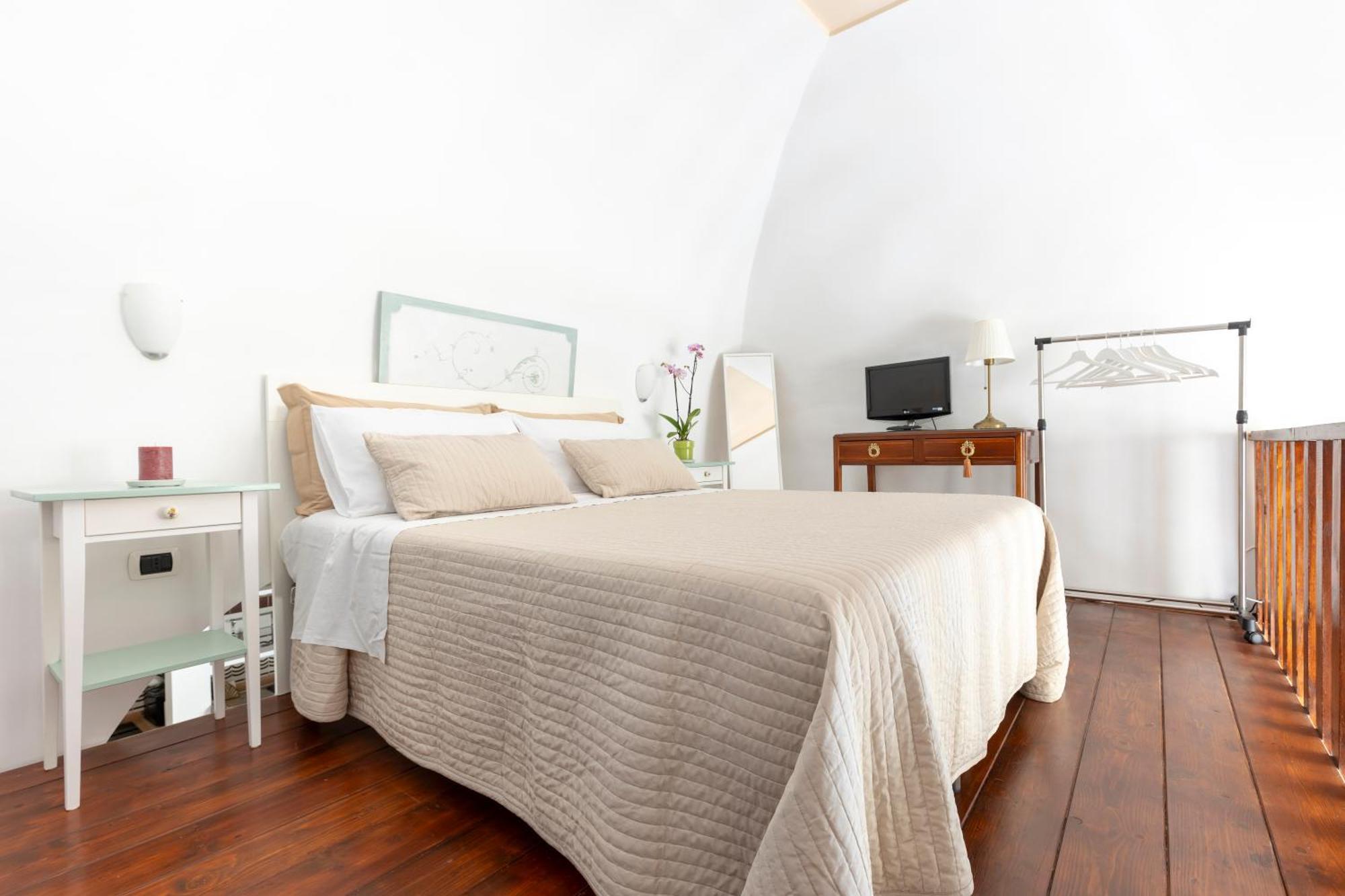 Niloufar Residence Napoli المظهر الخارجي الصورة